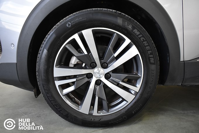 PEUGEOT 5008 PureTech Turbo 130 S&S Allure Pack